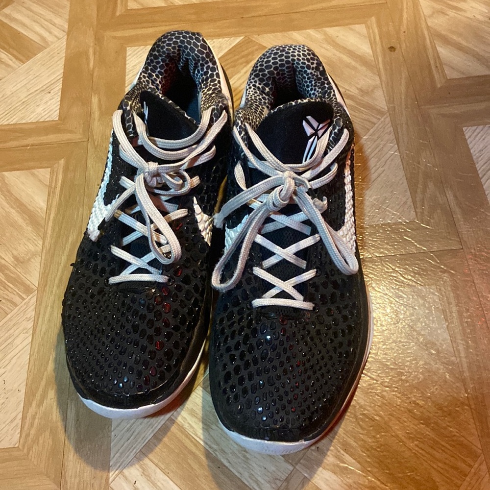 Kobe Mambacitas Size 10.5 Worn